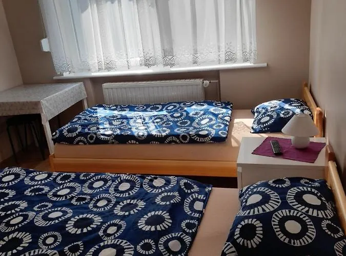 ホームステイ Taniespanie Rokietnica